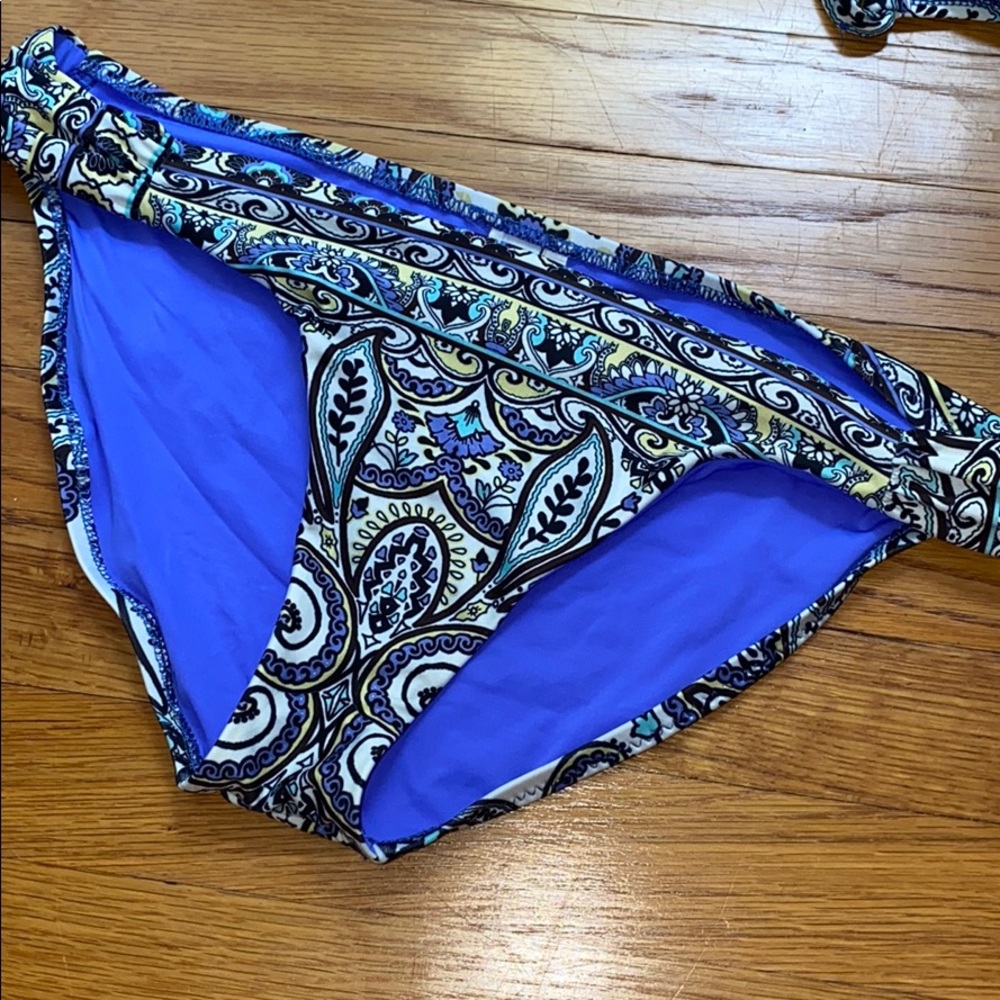 Becca bathing suit bottom size XL